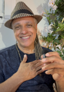 Mino Cinelu, l’un des membres du mythique We Want Miles avec Marcus Miller...