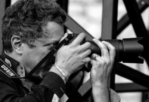 Alain Karsenty photographiant un concert pour Riviera Jazz Club