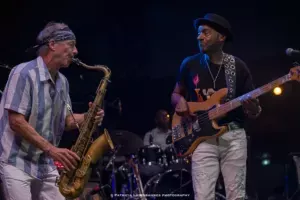 Marcus Miller — Jazz à Juan 2026 — photo 7 — Jazz à Juan — Pinède Gould, Juan-les-Pins — 12 juillet 2026 — photographie de rivierajazzclub