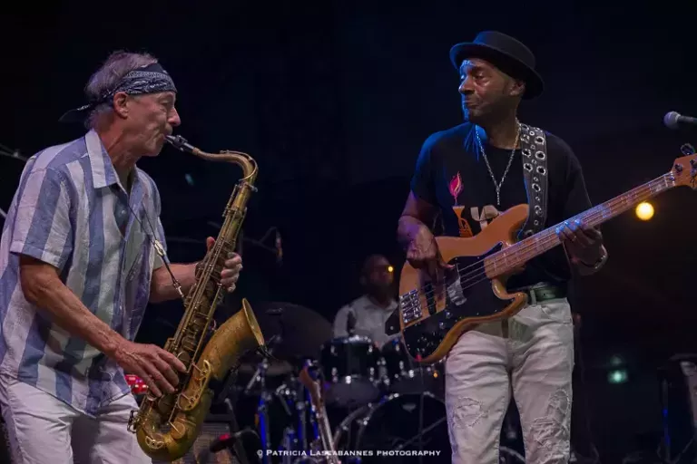Marcus Miller — Jazz à Juan 2026 — photo 7 — Jazz à Juan — Pinède Gould, Juan-les-Pins — 12 juillet 2026 — photographie de rivierajazzclub