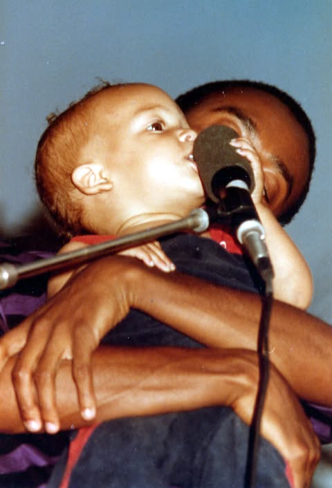 Bobby McFerrin et son fils à la Grande Parade 1982